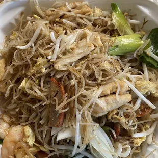 80. Lucky House Special Rice Noodle