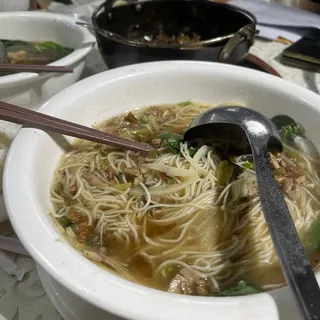 366. Snow Cabbage Shredded Duck Meat in Noodle Soup