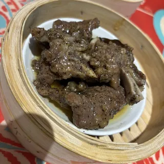 293. Beef Short Rib with Black Pepper Sauce