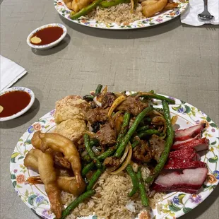 Lucky House Special Beef With Green Beans, Pork Fried Rice, Egg Roll,BBBQ Pork, Ftied Shrimp.