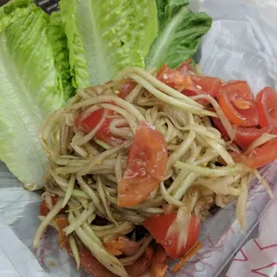Papaya salad Lao style - som tum