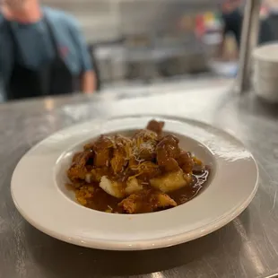 Lou&apos;s Gravy Bowl