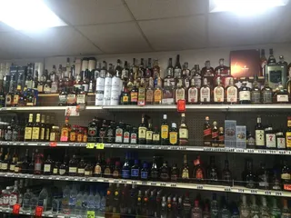 BL2 Liquor & Market