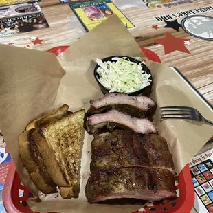 Ribs, Texas toast and slaw