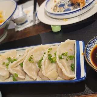 8 Piece Dumpling Pork With Cabbage