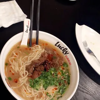 Hand-Pulled Noodle with Beef