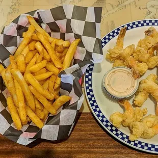 This is their Thursday Fried Shrimp Special with Macaroni and Cheese and Fries as the sides.  Photo taken October 6, 2022.