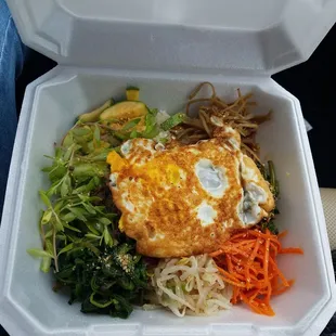 Bi bim bap! Look at those veggies!