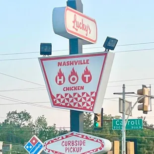 Lucky's Hot Chicken sign
