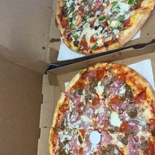 Meat lover&apos;s pizza and Lucky&apos;s Special