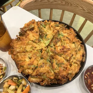 Iron Plate Kimchi Pancake