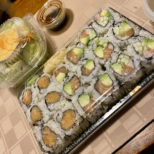 Crunchy spicy salmon, salmon avocado, screaming 2.