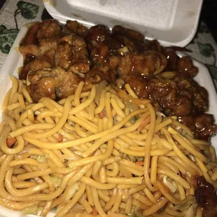 Orange chicken, spicy chicken and chowmein plate.