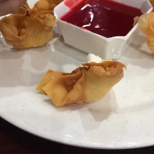Crab rangoons
