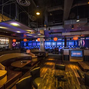 sushi and sashimi, interior