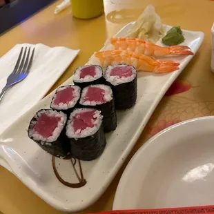 Tuna and shrimp roll