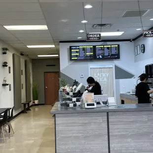 he front desk of lucky tea boba
