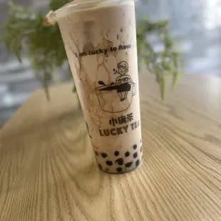 B5. Earl Grey Milk Tea with honey boba