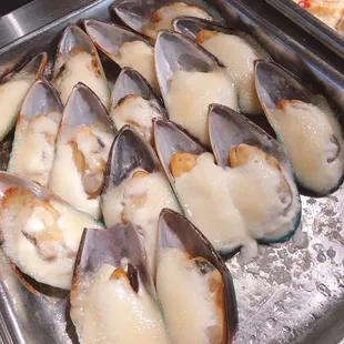 mussel with cheese