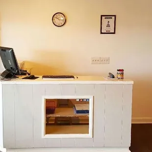 MH LuckyVistaMotel Campbellsville KY Property Lobby