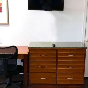 MH LuckyVistaMotel Campbellsville KY Guestroom TwoDouble