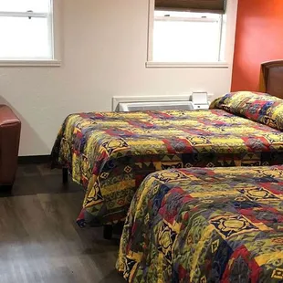MH LuckyVistaMotel Campbellsville KY Guestroom TwoDouble