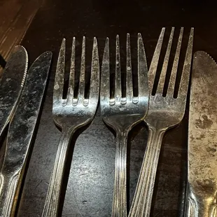 Dirty silverware