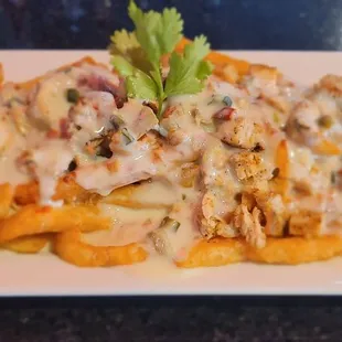 Fries with chicken and delicious melted cheese!!