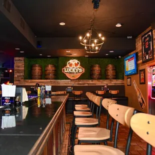 sushi and sashimi, interior