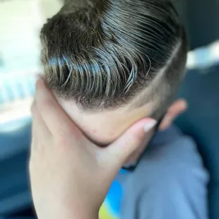 Nice hardline straight razor fade