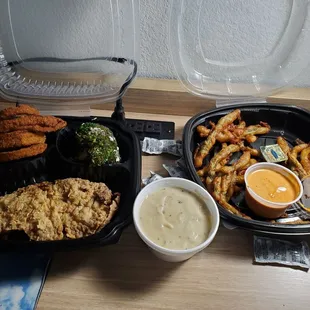 Delivery! Chicken Fried Steak, onion rings, broccoli and Fried green beans! Nom!