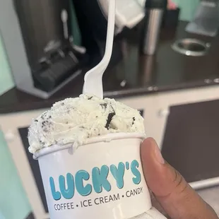 Single cookies and cream