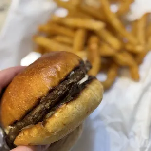 Lucky's Drive-In