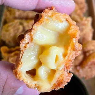 Macaroni &amp; Cheese Bites