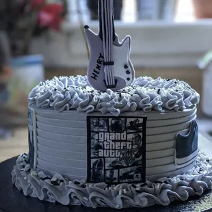 a guitar cake