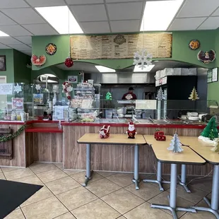 Inside while no dine in era