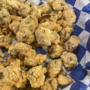 chicken wings, bbq wings, fried chicken wings, fried chicken, chicken, bbq chicken, poultry, chicken wings and fried chicken, food