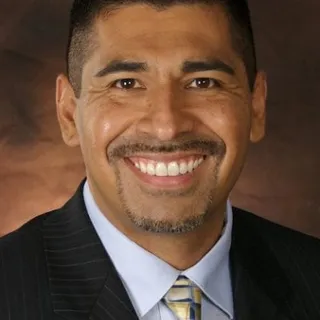 Mario R.
