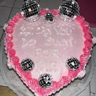 My daughter&apos;s 21st birthday cake