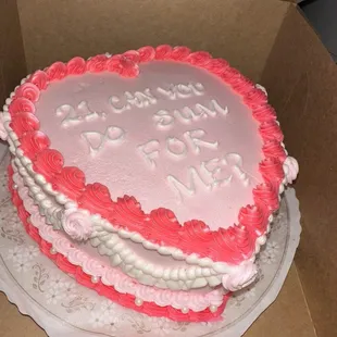 Side of heart cake, pretty detail!