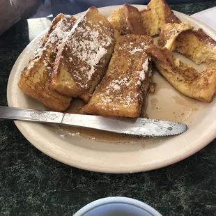 Fluffy French toast. Choose from 1, 2, or 3 pieces.