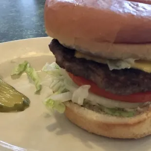 1/4 pound cheeseburger