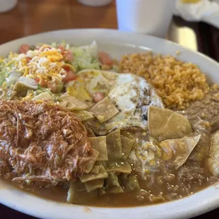 Chilaquiles with Chicken w/ green sauce