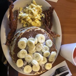 Banana Pecan Pancakes Full