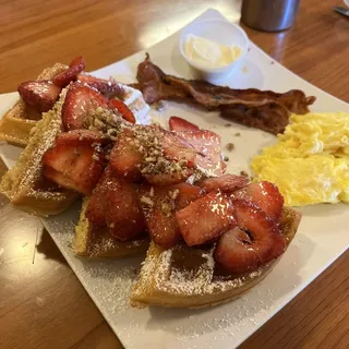Lucy's Waffle Combo