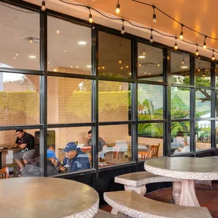 the outside of the restaurant