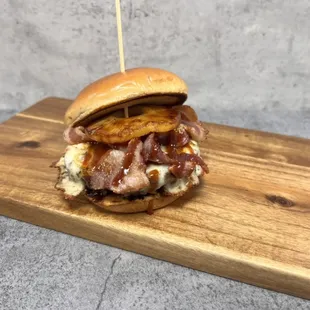 Lucy's Juicy Burgers & Sandwiches