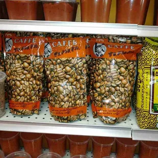 Tomoca world number one coffee.