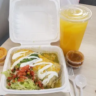 Chile Verde Mojado (Green sauce) burrito and a large mango Agua fresca.