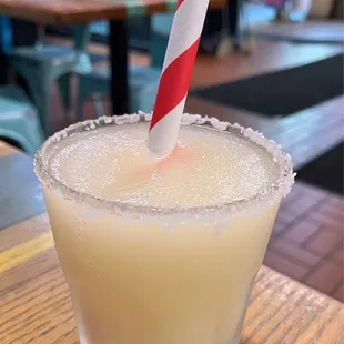 Frozen Margarita @Lucy&apos;s Retired Surfers Bar &amp; Restaurant